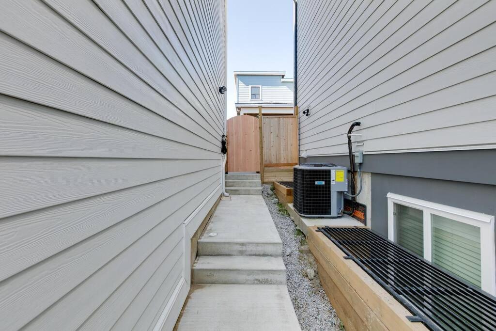 Guest Suite In South Surrey Exterior photo
